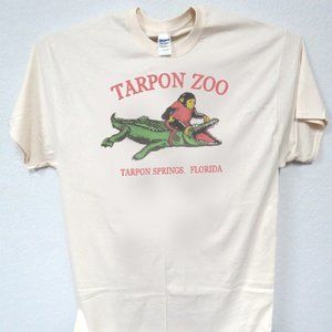 TARPON ZOO, VINTAGE MENS IVORY TEE ALL SIZES T-1761